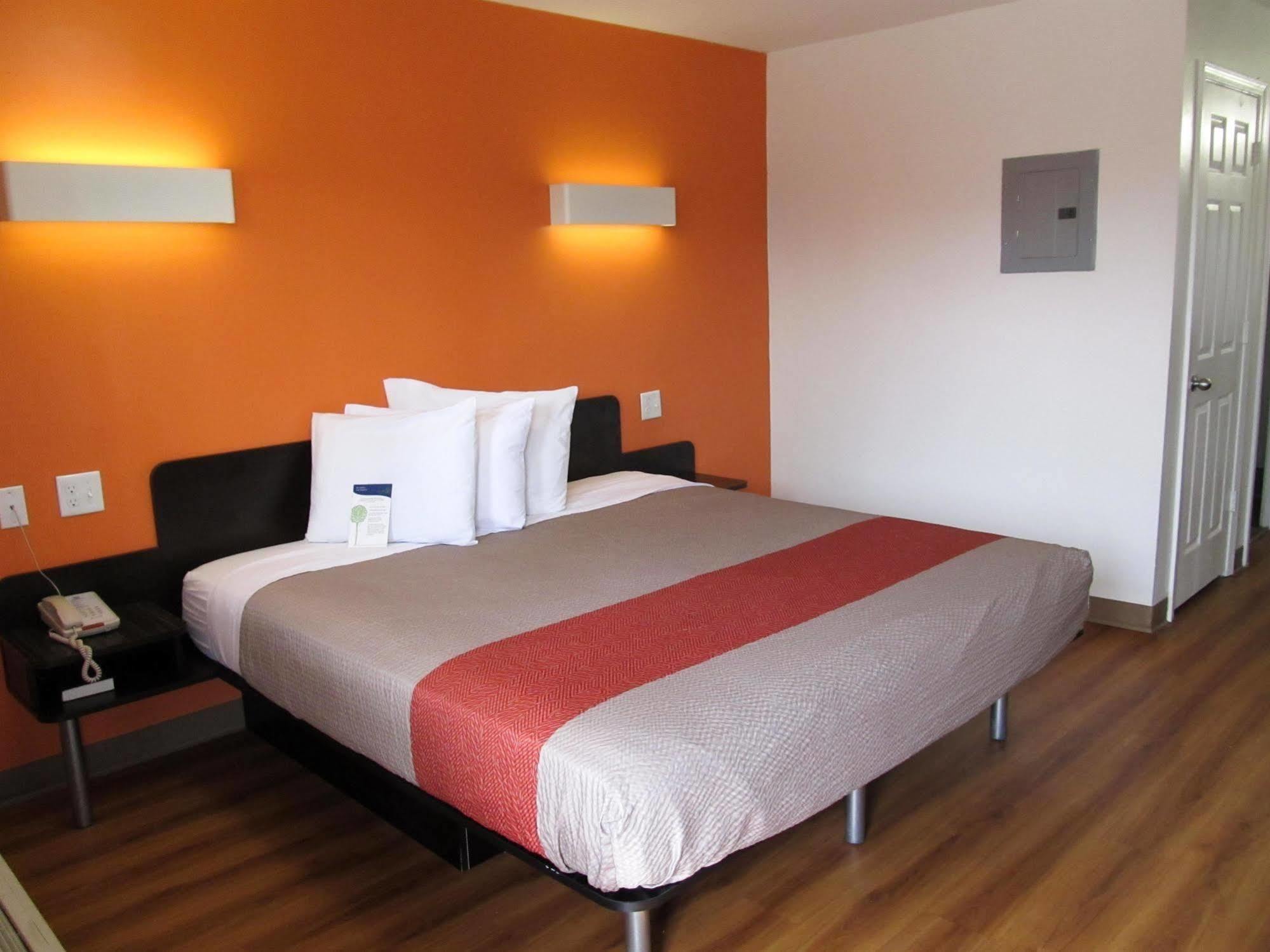Motel 6-Greenville, Sc Екстериор снимка