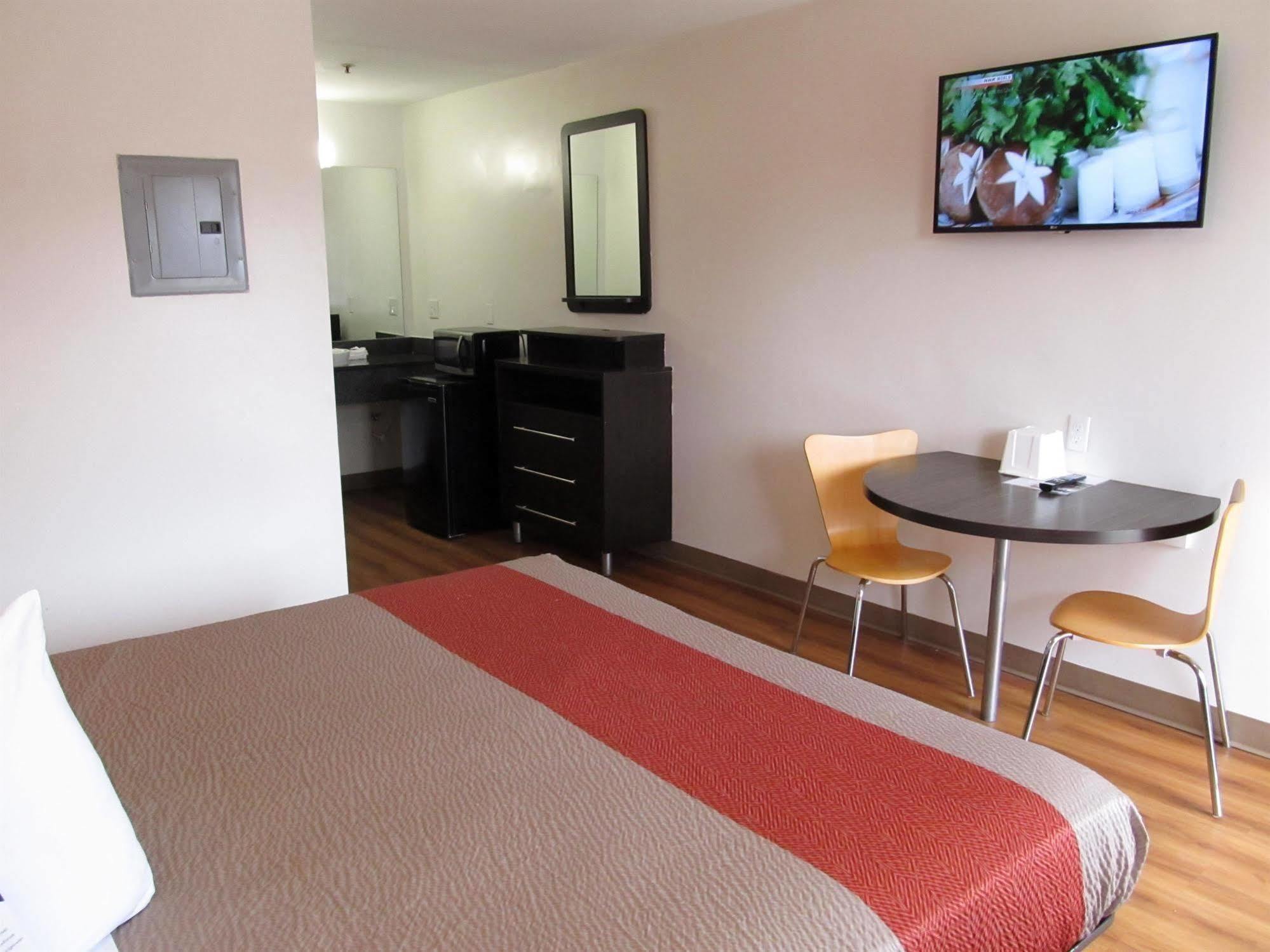 Motel 6-Greenville, Sc Екстериор снимка